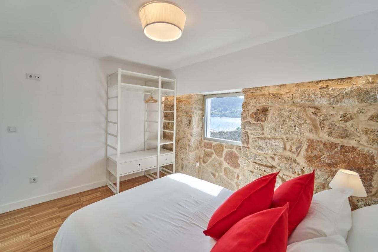 Views And Beds Villa Pontevedra Luaran gambar